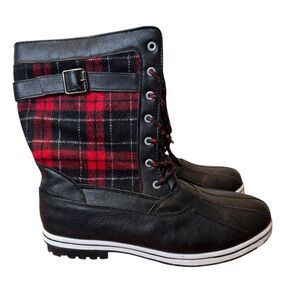 NWOT Red Plaid Lace Up Waterproof Snow Boots Size 10